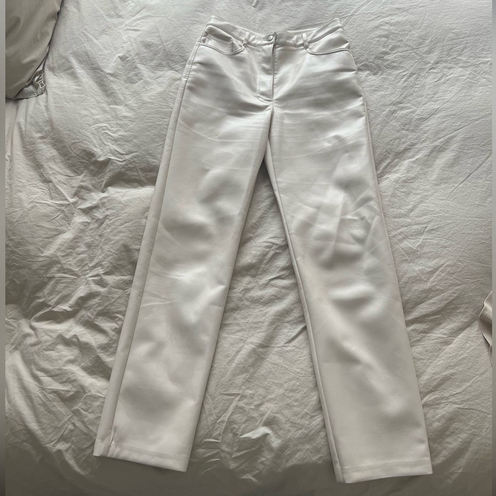 Melina Pant